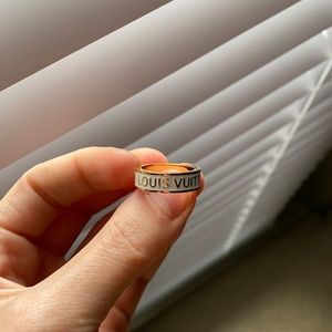 Louis Vuitton like Gold and White Band